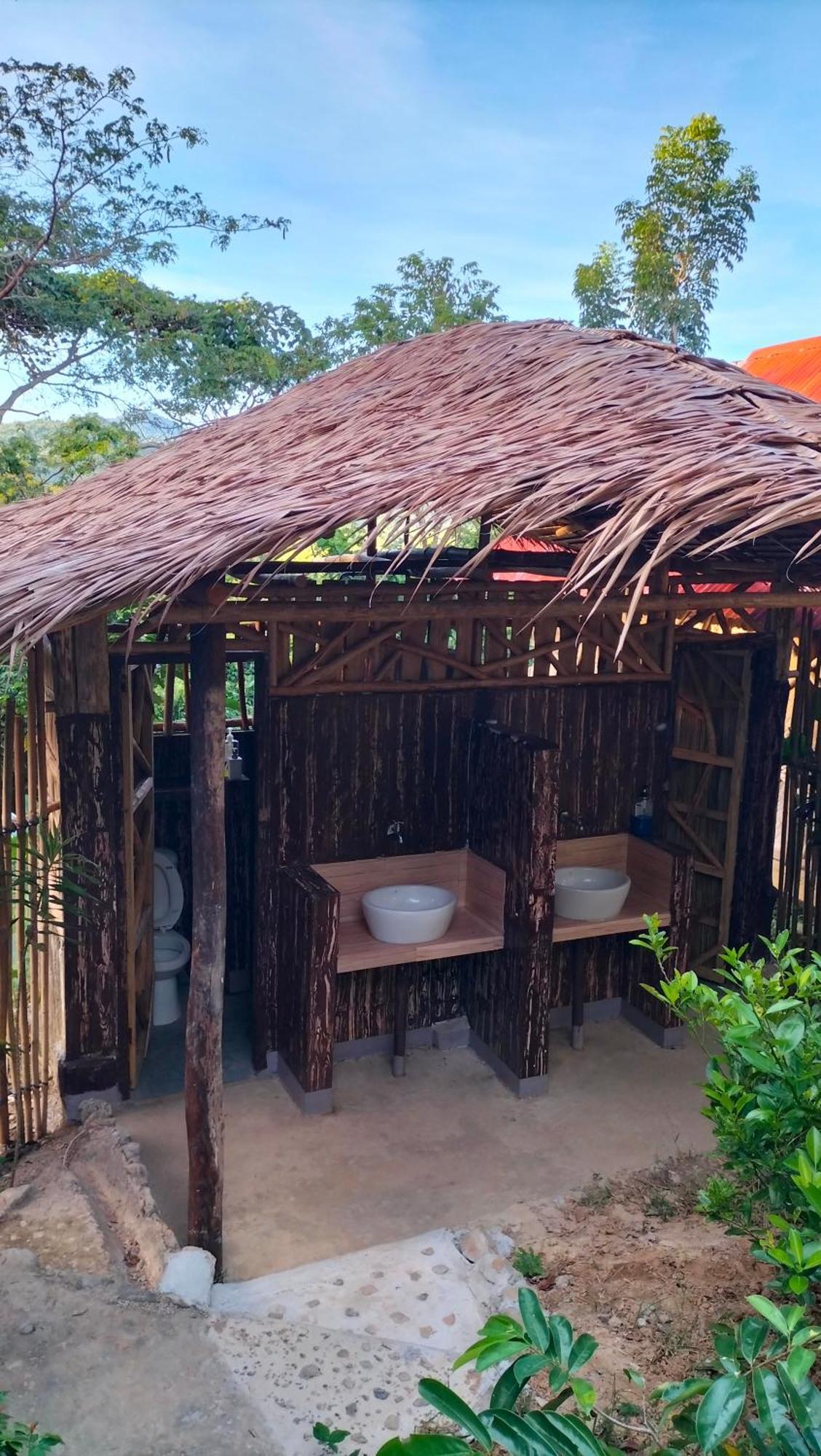 אל נידו Erlittop Nature Lodge מראה חיצוני תמונה